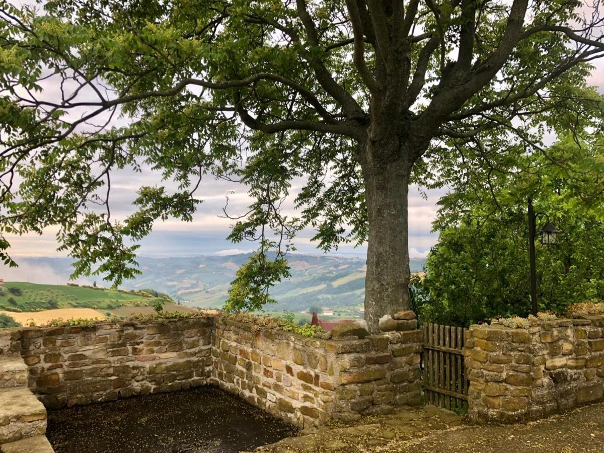 Casale Rustico Collebello Кастильоне-Мессер-Раймондо Экстерьер фото