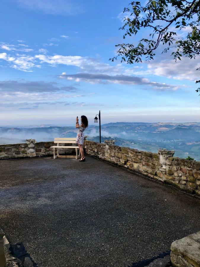 Casale Rustico Collebello Кастильоне-Мессер-Раймондо Экстерьер фото